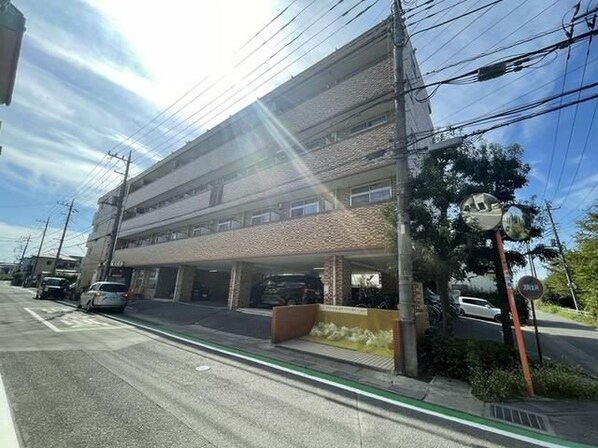 レジデンスカープ大宮の物件外観写真